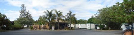 Borderland Holiday Park - Lightning Ridge Tourism 0