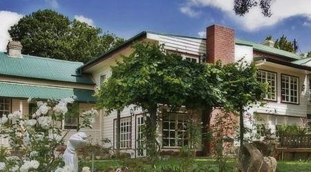 Forest Edge Country House - Lightning Ridge Tourism 1