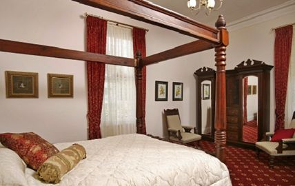 Forest Edge Country House - Lightning Ridge Tourism 2