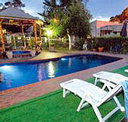 Mirrabooka Units - Lightning Ridge Tourism