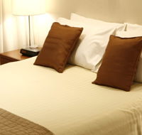 Best Western New Crossing Place Motel - Lightning Ridge Tourism