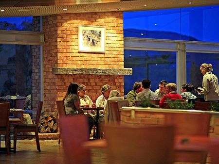 Macedon Spa Hotel - Lightning Ridge Tourism 1