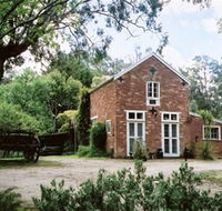 Claremont Coach House - Lightning Ridge Tourism