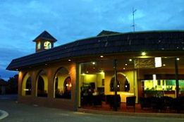 The Bell Tower Inn - Lightning Ridge Tourism 0
