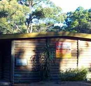 Beachcomber Caravan Park  Log Cabins - Lightning Ridge Tourism