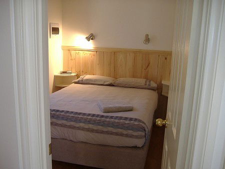Yackandandah Holiday Park - Lightning Ridge Tourism 1