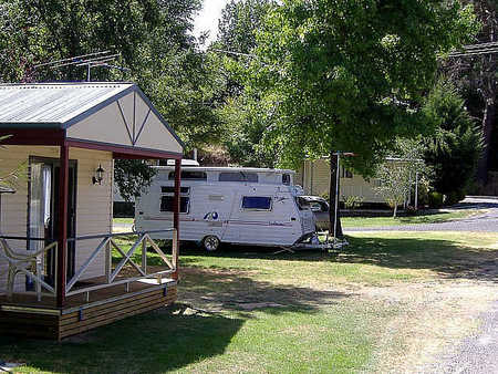 Yackandandah Holiday Park - Lightning Ridge Tourism 3