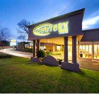 Century Inn Traralgon - Lightning Ridge Tourism