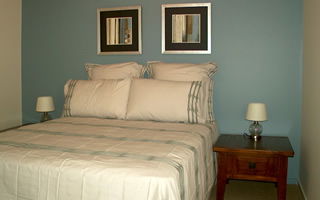 Glengarriff Town Houses - Lightning Ridge Tourism 2