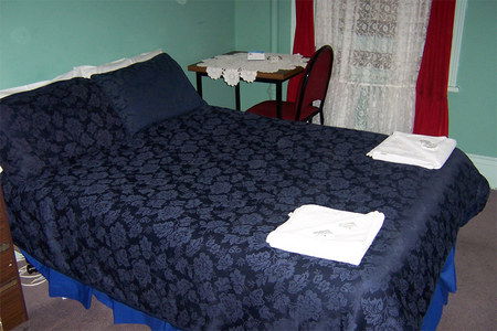 Reids Guest House - Lightning Ridge Tourism 2