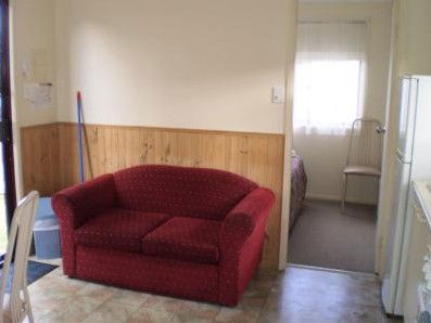 Sydney Hills Holiday Park - Lightning Ridge Tourism 5