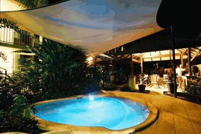 Sea Point on Trinity Beach - Lightning Ridge Tourism