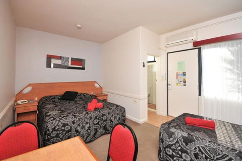 Barclay On View Motor Inn - Lightning Ridge Tourism 2