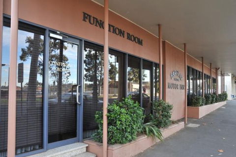 Barclay On View Motor Inn - Lightning Ridge Tourism 4