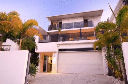 Alex Beach House - Lightning Ridge Tourism