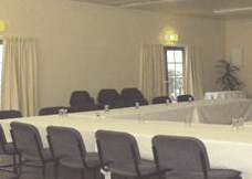 Beachfront Family Resort - Lightning Ridge Tourism