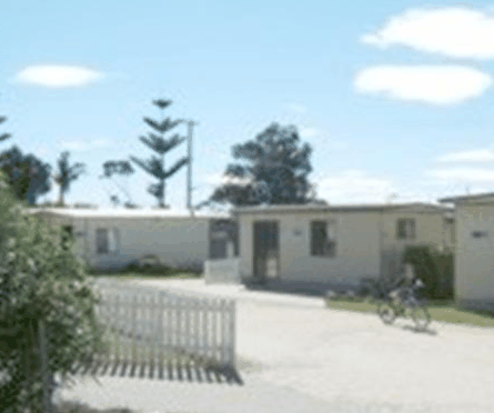 Hillcrest Tourist Park - Lightning Ridge Tourism 0