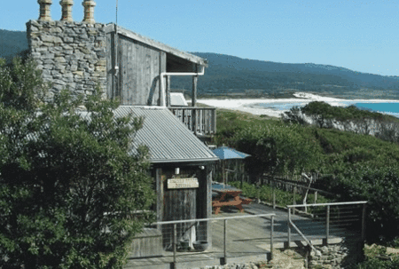 Aurora beach cottage - Lightning Ridge Tourism
