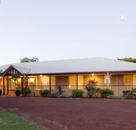 Toby Inlet Bed  Breakfast - Lightning Ridge Tourism