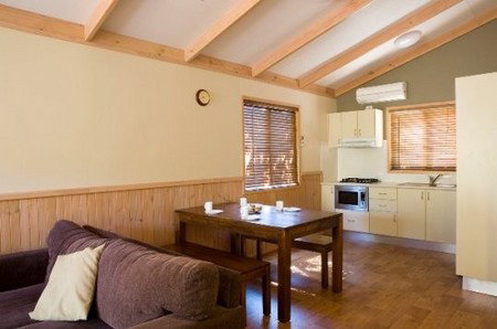 Darlington Beach Resort - Lightning Ridge Tourism 3