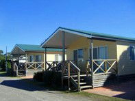 Hawks Nest Holiday Park - Lightning Ridge Tourism 1