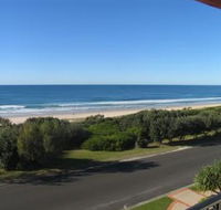 The Breakers Yamba - Lightning Ridge Tourism