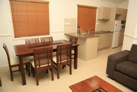 Yamba Waters Holiday Park - Lightning Ridge Tourism 2