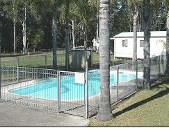 Breckenridge Farmstay - Lightning Ridge Tourism