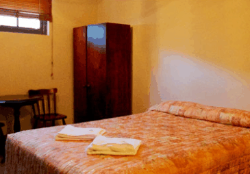 The Dunkirk Hotel - Lightning Ridge Tourism