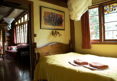 Nimbin Holiday Accommodation  Guest House - Lightning Ridge Tourism