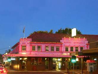 Monarch Motel Hotel - Lightning Ridge Tourism