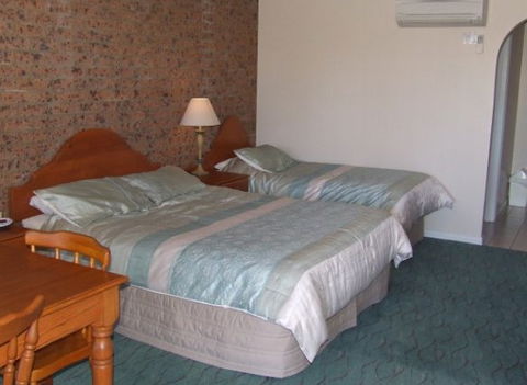 Swaggers Motor Inn, Yass - Lightning Ridge Tourism 1
