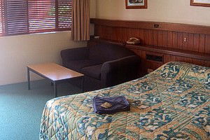 Abbey Motor Inn - Lightning Ridge Tourism 2