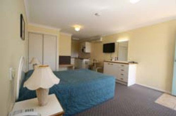 Boondall Motel - Lightning Ridge Tourism 1
