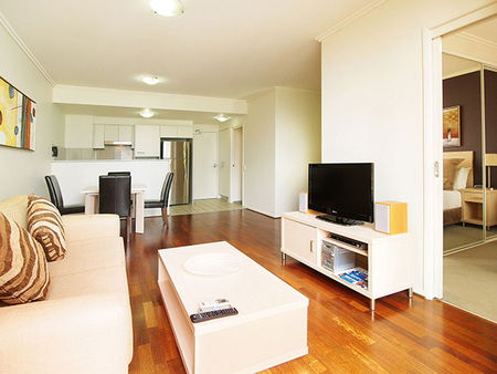 Oaks 212 Margaret - Lightning Ridge Tourism 5