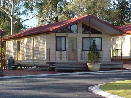 Sydney Getaway Holiday Park & Avina Van Village - Lightning Ridge Tourism 0