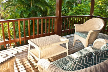 A Beach House At Byron - Lightning Ridge Tourism 1