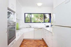 A Bay Breeze - Lightning Ridge Tourism 2
