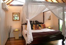Amala Villa - Lightning Ridge Tourism 1