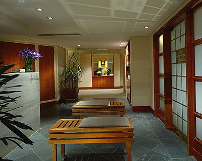 Four Seasons Hotel Sydney Spa - Lightning Ridge Tourism 2