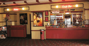 Cygnet Como Cinema - Lightning Ridge Tourism 1