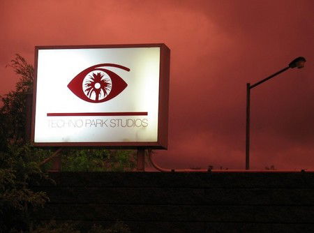 Techno Park Studios - Lightning Ridge Tourism 1