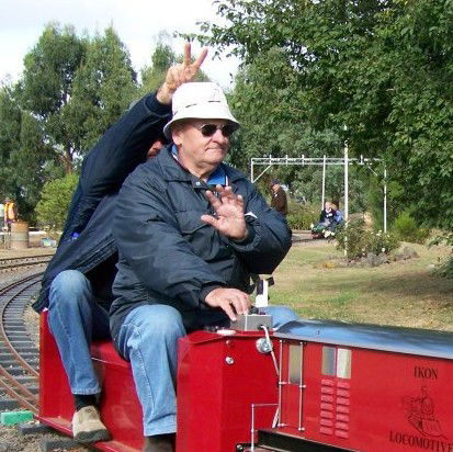  Lightning Ridge Tourism