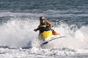 Extreme Jet Ski Hire - Lightning Ridge Tourism 0