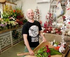 Sunshine Plaza Shopping Centre - Lightning Ridge Tourism 2