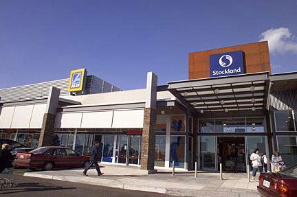 Stockland The Pines Shopping Centre - Lightning Ridge Tourism 1