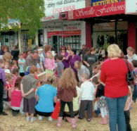 Mountain Gate Shopping Centre - Lightning Ridge Tourism