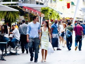 Queen Street Mall - Lightning Ridge Tourism 1
