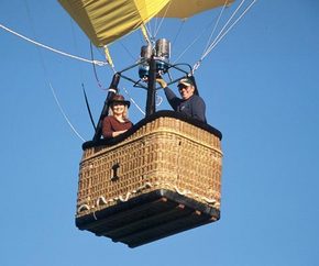 Balloon Safari - Lightning Ridge Tourism 3