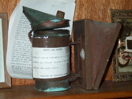 Sandgate & District Historical Society & Museum - Lightning Ridge Tourism 1